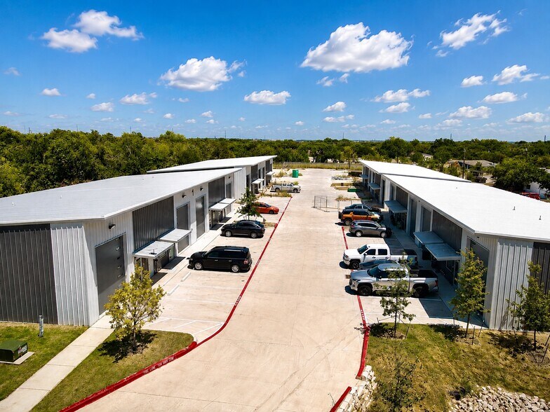 More Photos Of 1304 Leander Dr, Leander Industrial For Sale