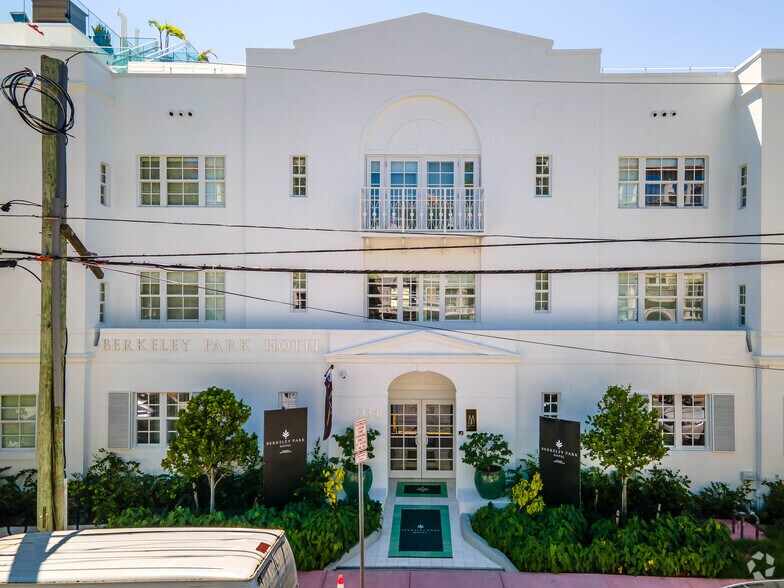 More Photos Of 334 20th St, Miami Beach Hotel For Lease
