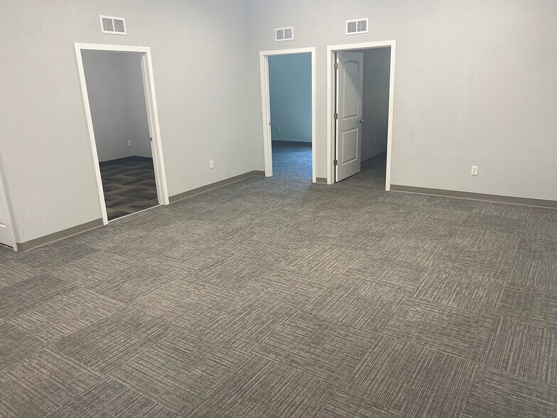 More Photos Of 3620 SE Powell Blvd, Portland Office For Lease