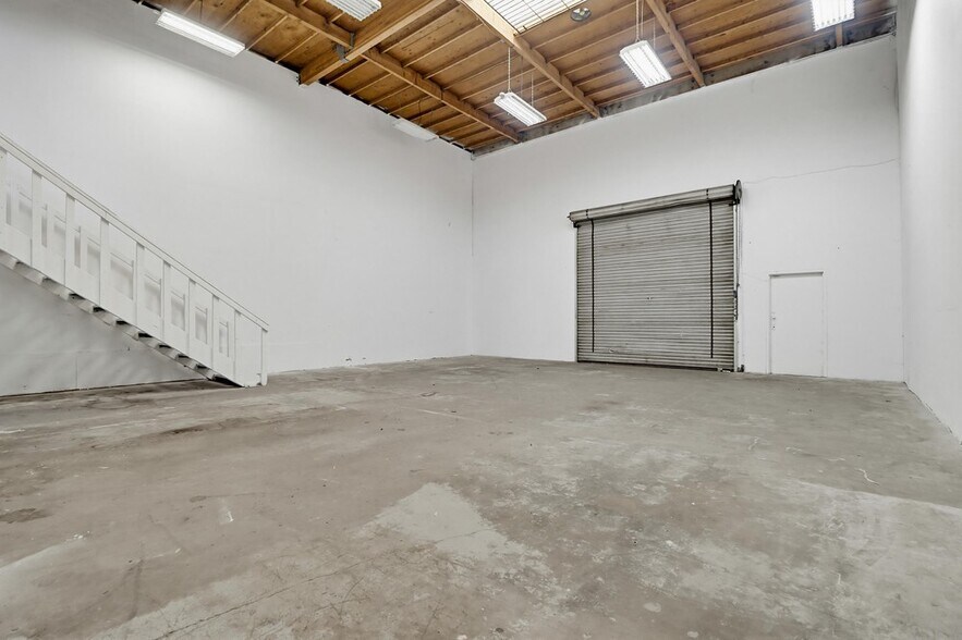 More Photos Of 2345 Via Segundo, San Ysidro Manufacturing For Sale