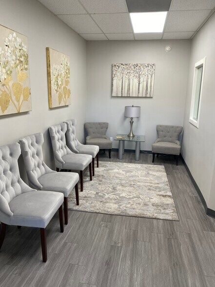 More Photos Of 16125 Cairnway Dr, Houston Medical For Sale