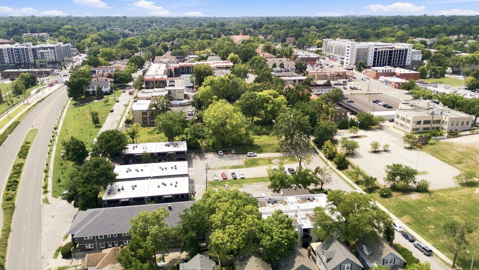 More Photos Of 4911 Walnut St, Kansas City Apartments For Sale
