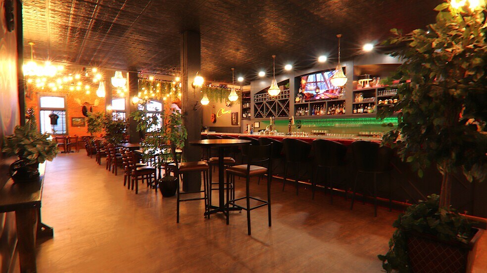 More Photos Of 4919 47 St, Camrose Flex For Sale