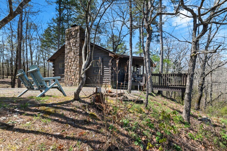 More Photos Of 68438 Eagle Creek Dr, Smithville Hotel For Sale