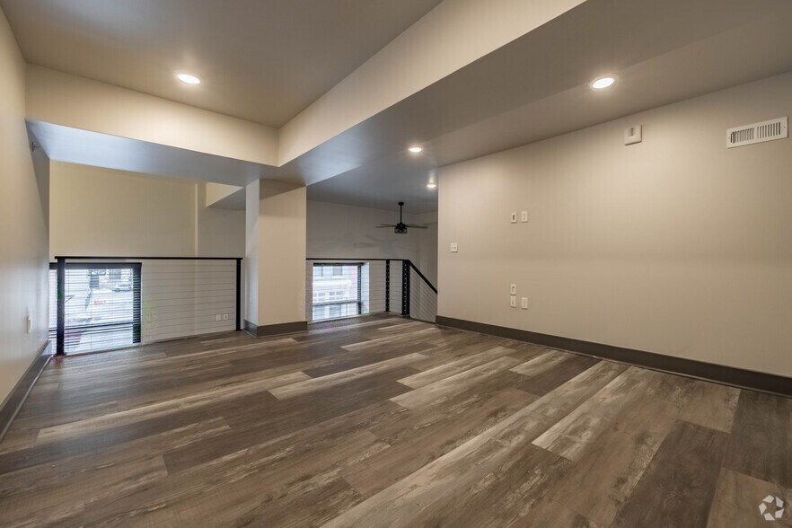 More Photos Of 830 Main St, Cincinnati Apartments For Lease