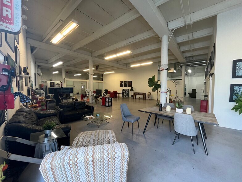 More Photos Of 6454 NE 4th Ave, Miami Light Manufacturing For Lease