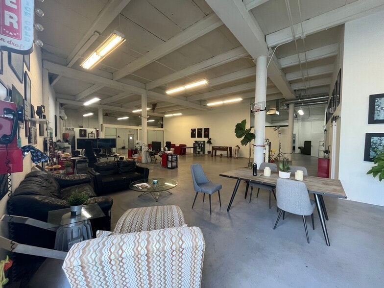 More Photos Of 6454 NE 4th Ave, Miami Light Manufacturing For Lease