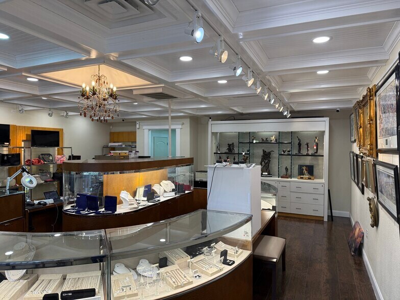 More Photos Of 3816-3820 Grand Blvd, New Port Richey Unknown For Lease
