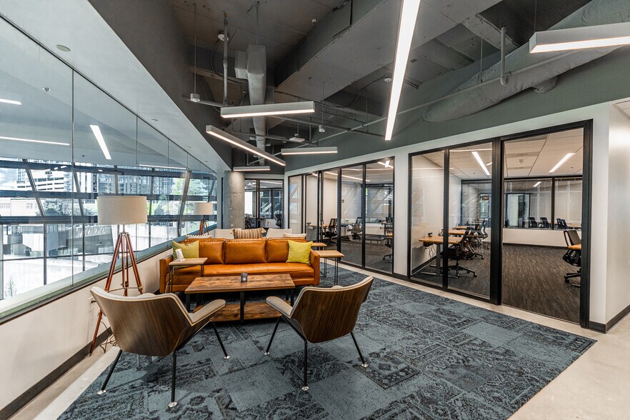 More Photos Of 3333 Peachtree Rd Ne, Atlanta Office For Sale