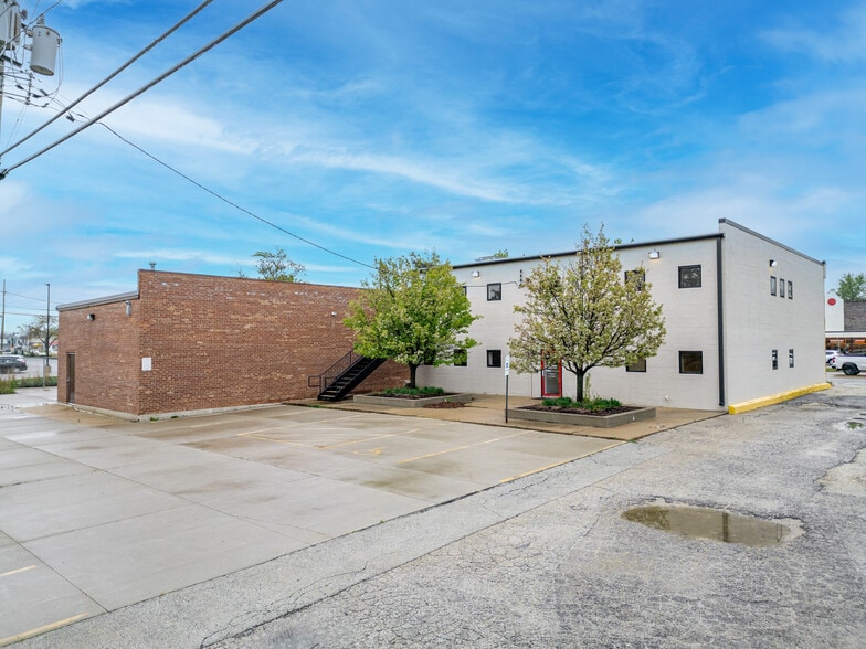 More Photos Of 5430 Saint Charles Rd, Berkeley Office For Sale