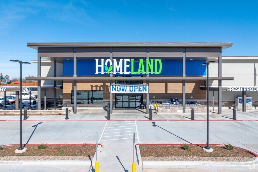 More Photos Of 16533 N May Ave, Edmond Unknown For Lease