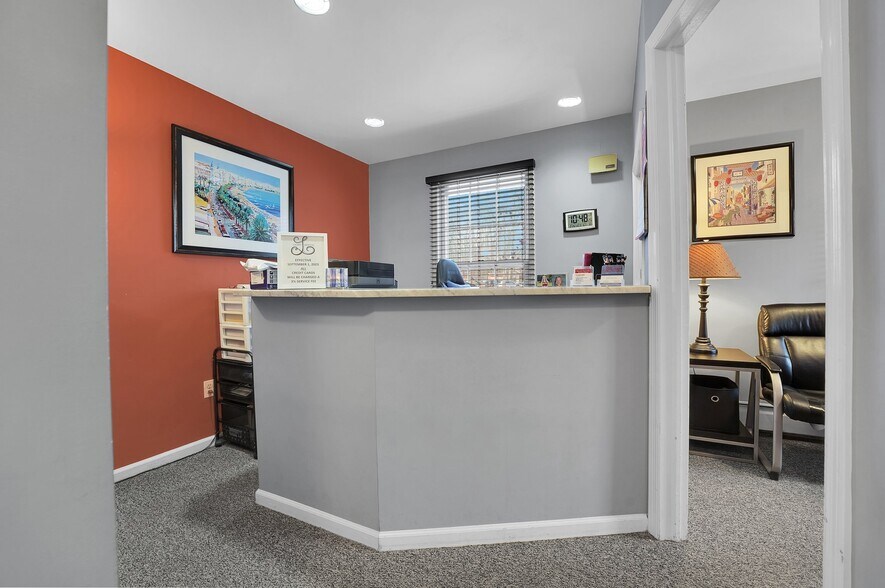 More Photos Of 1 Shadetree Pl, Long Valley Healthcare For Sale
