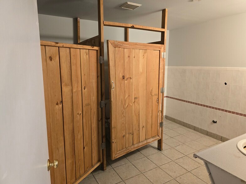 More Photos Of 1600 North Ave, Grand Junction Apartments For Lease