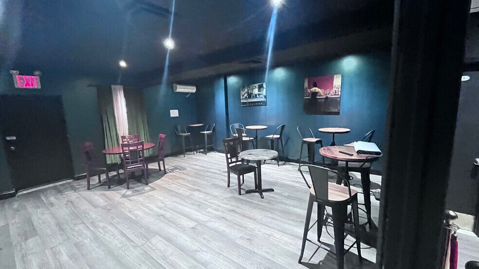 More Photos Of 2072 Steinway St, Astoria Sports And Entertainment For Sale