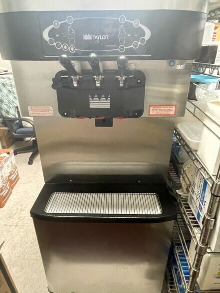 More Photos Of 100 Delaware Ave, Hurlock Restaurant For Sale