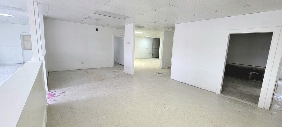 More Photos Of 900 Highway 3, League City Freestanding For Lease