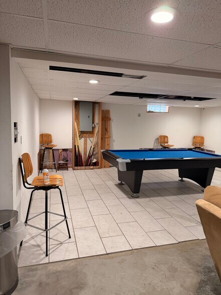 More Photos Of 3447 45th St, Highland Specialty For Sale