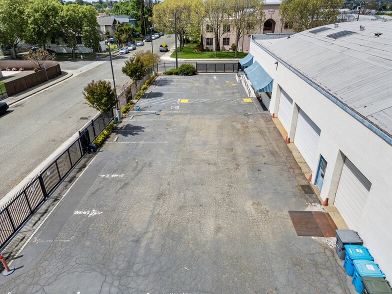 More Photos Of 1110 Colusa St, Vallejo Auto Repair For Sale