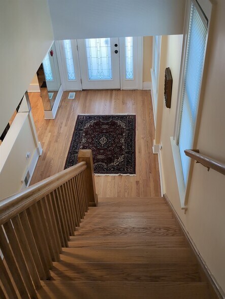 More Photos Of 417 N Hough St, Barrington Medical For Sale