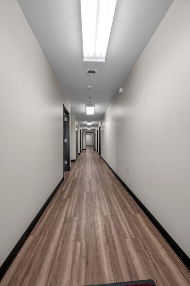 More Photos Of 250 Crossfield Dr, Versailles Industrial For Lease