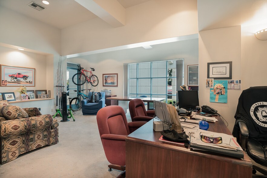 More Photos Of 377 Kansas St, Redlands Manufacturing For Sale