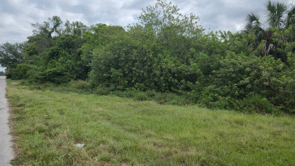 More Photos Of Villa Dr, Hudson Land For Sale