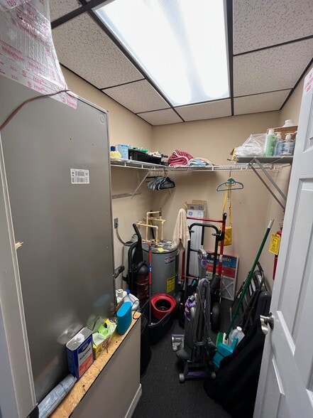 More Photos Of 4507 Furling Ln, Destin Loft Creative Space For Sale