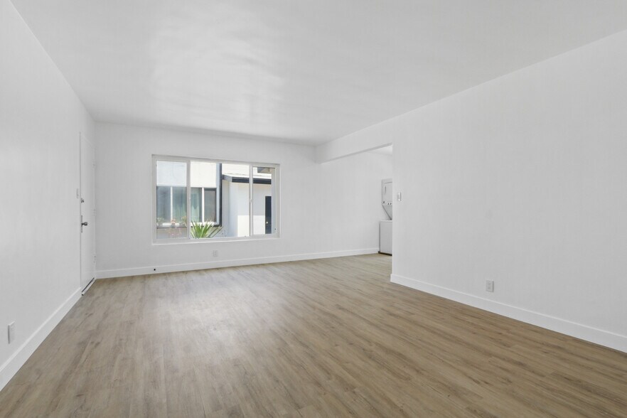 More Photos Of 10018 Foster Rd, Bellflower Apartments For Sale