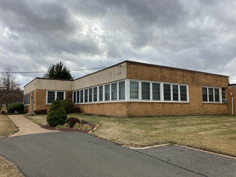 More Photos Of 137 US Highway 202, Ringoes Manufacturing For Sale
