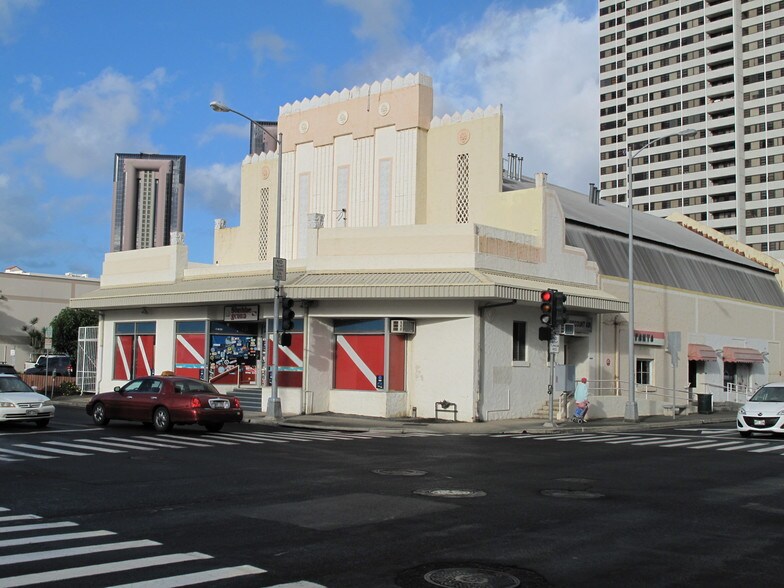 More Photos Of 711 Queen St, Honolulu Freestanding For Lease