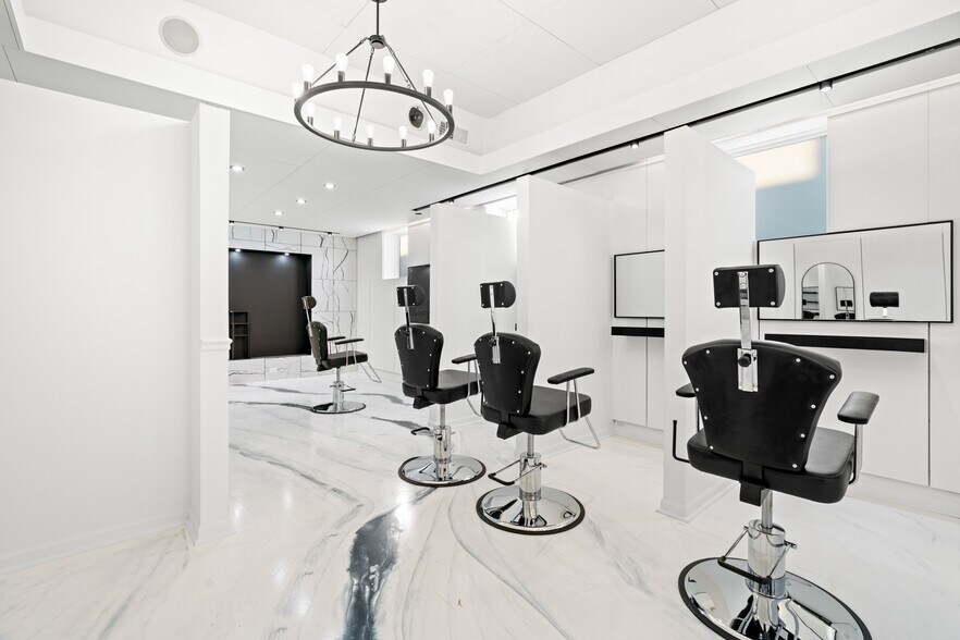 More Photos Of 1915-1917 N Damen Ave, Chicago Storefront For Sale