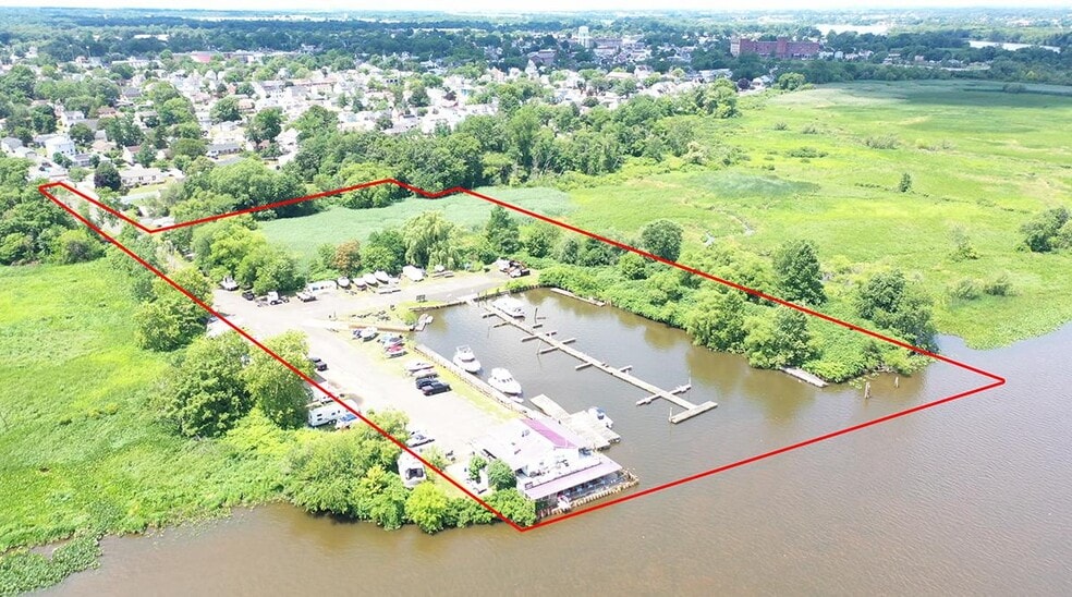 More Photos Of 625 Harrison St, Riverside Marina For Sale