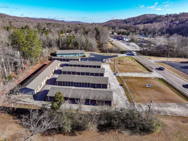 More Photos Of 3010 Roane State hwy, Harriman Self Storage For Sale