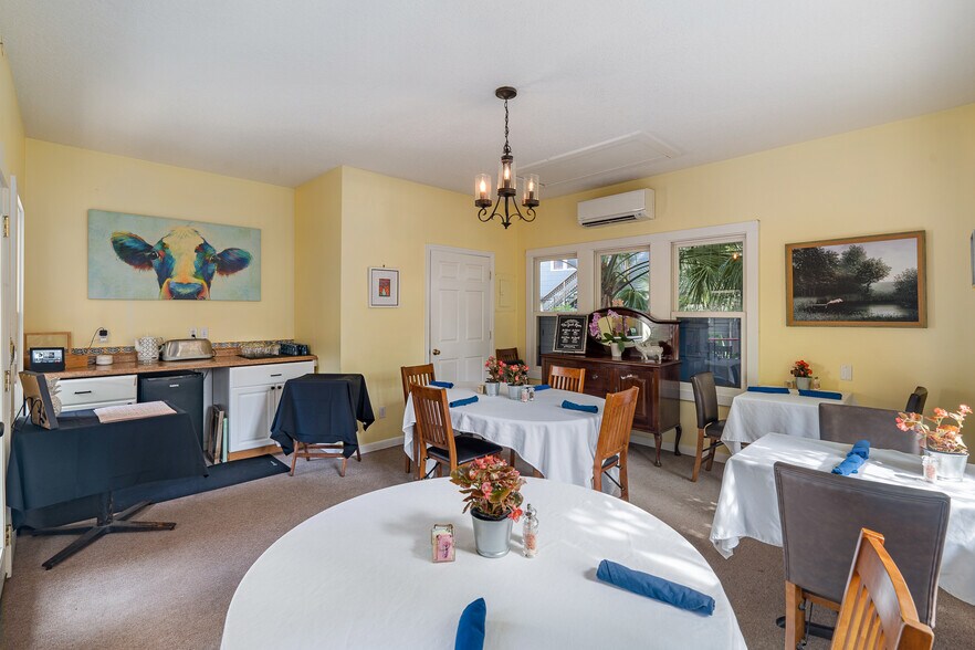 More Photos Of 44 Spanish St, Saint Augustine Hotel For Sale