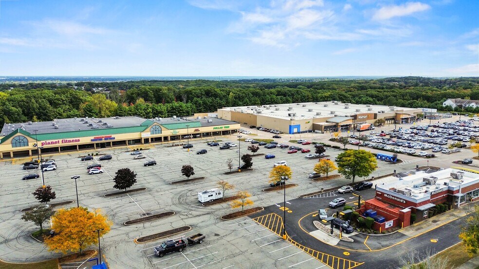 More Photos Of 1776-1820 Plainfield Pike, Cranston Unknown For Lease