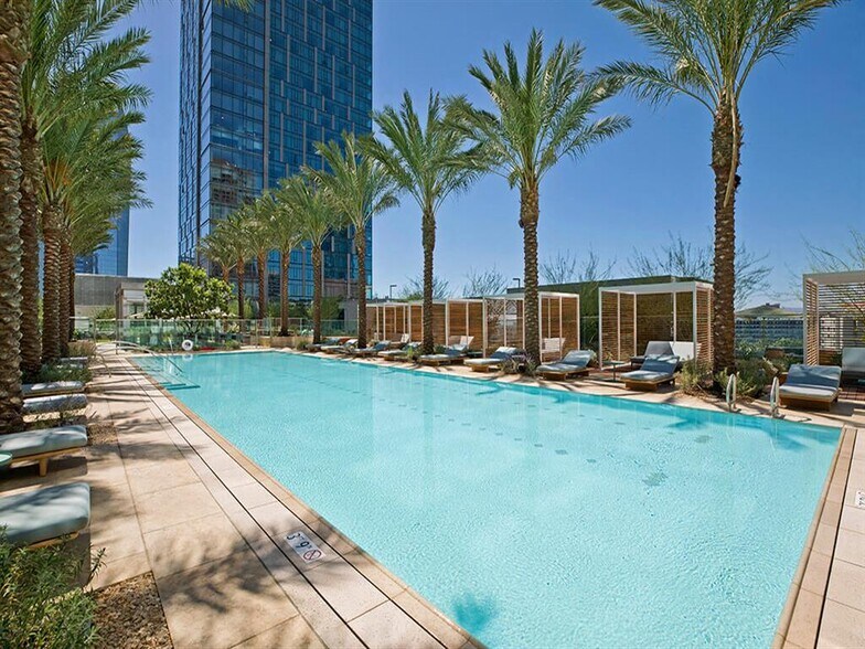 More Photos Of 1000 W 8th St, Los Angeles Apartments For Lease