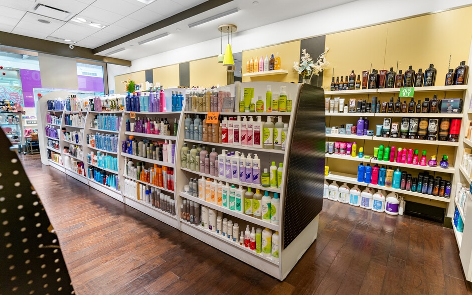 More Photos Of 200-272 E Via Rancho Pky, Escondido General Retail For Sale