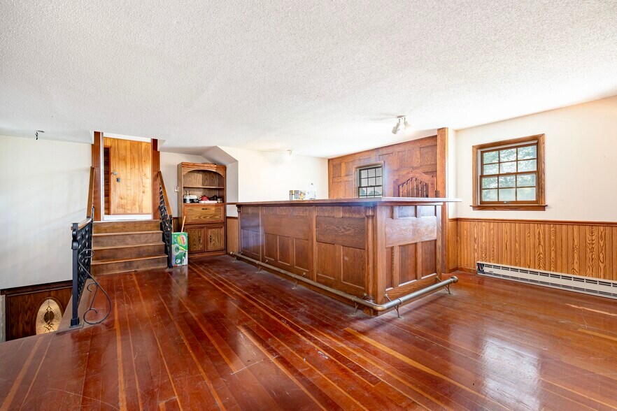 More Photos Of 103 N Boggs St, De Graff Specialty For Sale