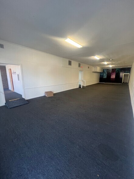 More Photos Of 9 J W Thomas Way, Thomasville Office For Lease