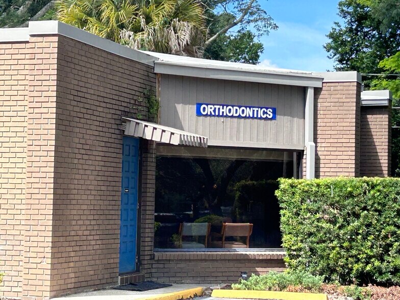 More Photos Of 9806 N 56th St, Temple Terrace Medical For Lease