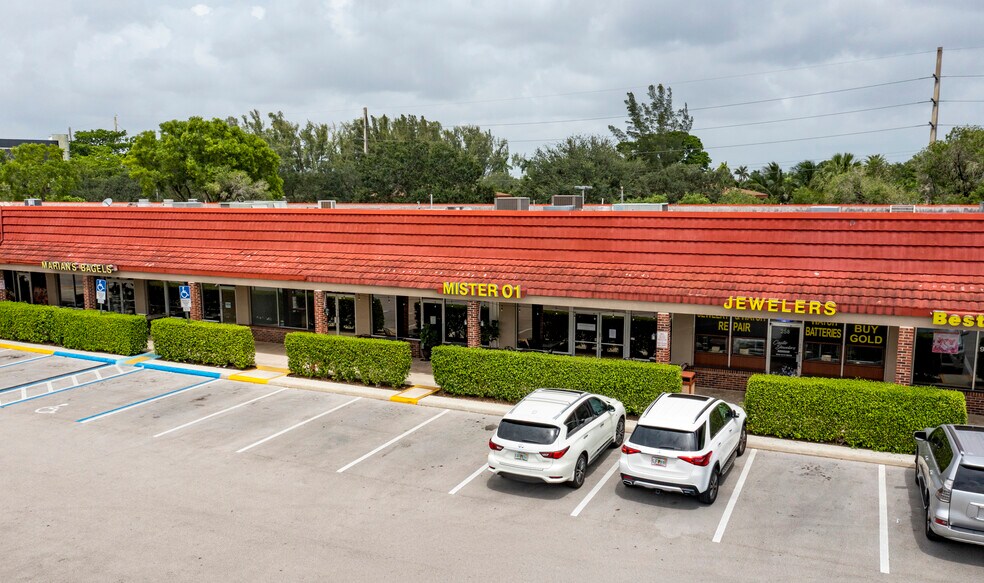 More Photos Of 214-268 S University Dr, Plantation Unknown For Lease