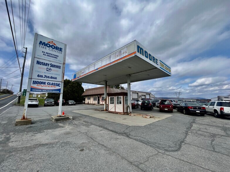 More Photos Of 2164 Community Dr, Bath Auto Repair For Sale