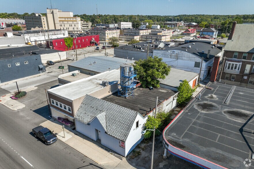 More Photos Of 610 S Adams St, Marion Industrial For Sale