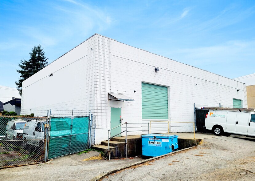 More Photos Of 7224 Curragh Av, Burnaby Warehouse For Sale