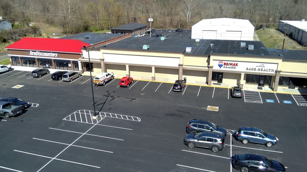 More Photos Of 719-725 W Main St, Radford Unknown For Lease