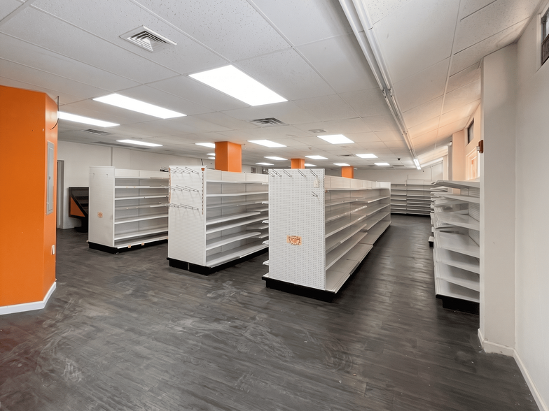 More Photos Of 325 Henry St, Orange Apartments For Lease