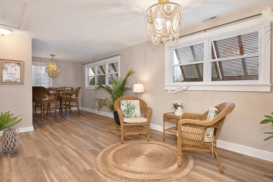 More Photos Of 1512 E Bayview Blvd, Norfolk Freestanding For Sale