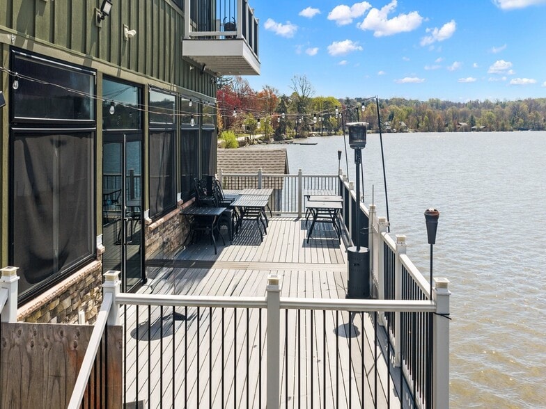 More Photos Of 97 Sand Shore Rd, Budd Lake Restaurant For Lease