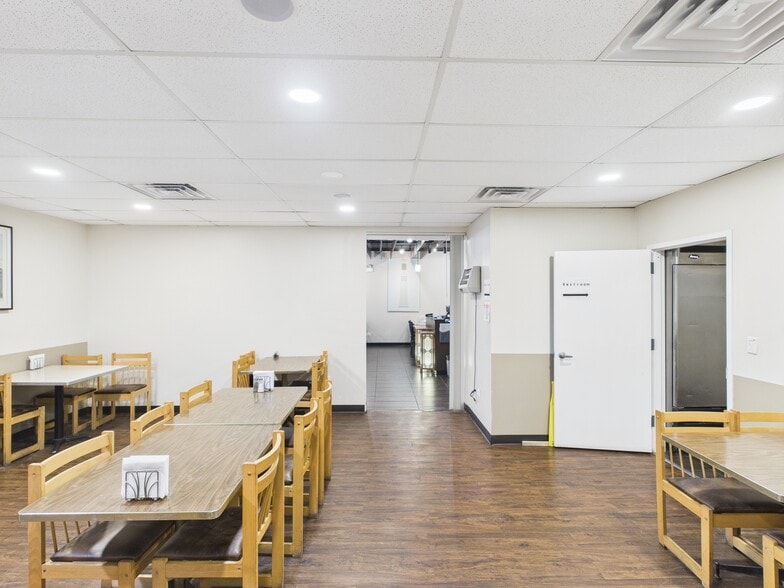 More Photos Of 4203 Lawrence Ave, Chicago Sports And Entertainment For Sale