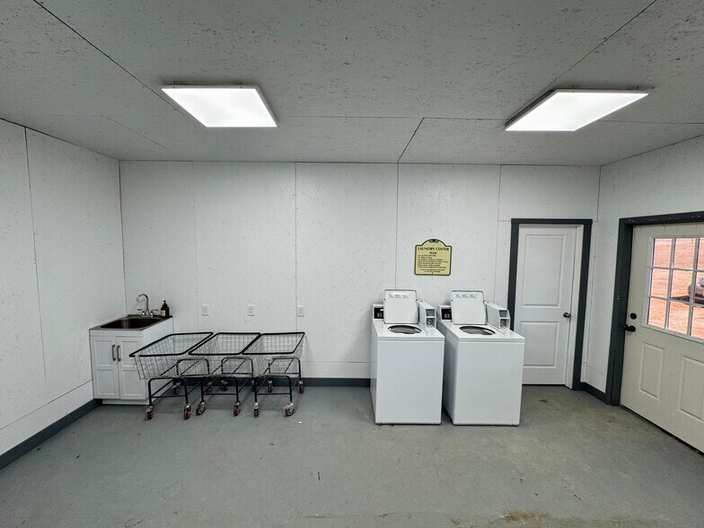 More Photos Of 19431 Highway J, Monroe City Hotel For Sale